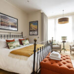 Running Hare Apartment featuring Super King Bed, Art House Serviced Apartments Inverness